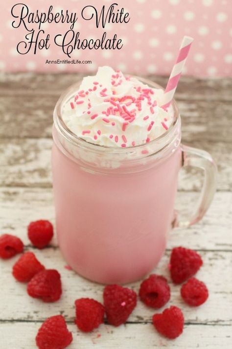 Raspberry Hot Chocolate, White Hot Chocolate Recipe, Cookies Cupcake, Hot Cocoa Recipe, Hot Chocolate Drinks, Hot Chocolate Recipe, Cocoa Recipes, White Hot Chocolate, Warm Drinks