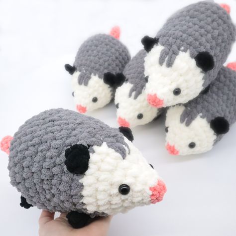 Amigurumi Possum, Possum Crochet Pattern, Crochet Project Free, Crocheted Animals, Free Amigurumi Crochet Patterns, Easy Crochet Animals, Quick Crochet Patterns, Crochet Animals Free Patterns, Crochet Gratis