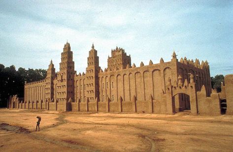 Guy Says African Architecture Isn't Showcased Compared To European And Asian, Posts 44 Of Its Gorgeous Examples African Architecture, Stone City, Cradle Of Civilization, Africa Do Sul, By Any Means Necessary, Traditional Building, Pyramids Of Giza, Mombasa, African History