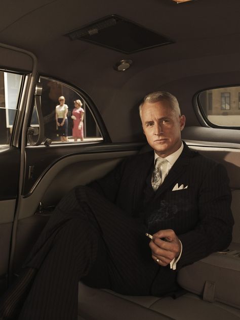 Roger Sterling, John Slattery, Classic Gentleman, Millionaire Dating, Gentleman Aesthetic, Elegant Man, Old Money Style, Mens Fashion Classy, Stylish Mens Outfits