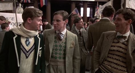 Landless Gentry: Cricketeer Tweed sports jacket Fire Costume, British Country Style, Brad Davis, Classic Life, Friday Movie, Chariots Of Fire, Preppy Men, Academia Style, Ivy Style