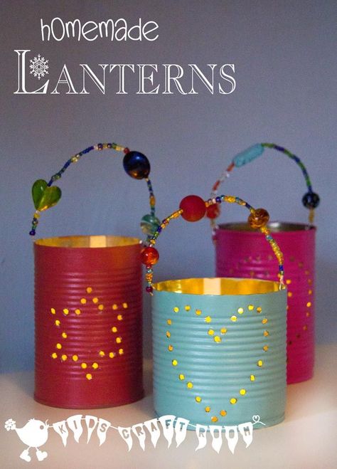 These tin can lanterns are quick and easy and they make gorgeous homemade gifts. Homemade Lanterns, Easy Recycled Crafts, Homemade Kids Gifts, Can Lanterns, Tin Can Lanterns, Kerajinan Diy, Farmhouse Theme, Tin Can Art, Kids Craft Room