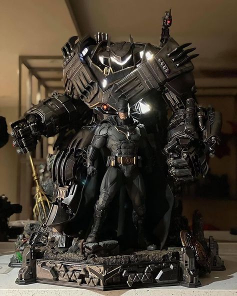 @robertobagg10collection on Instagram: “⚠️⚠️ Coming Soon...Check out this exclusive pic of the upcoming Batman and Justice Buster Statue from @prime1studio 🤯🤯🔥🔥 Standing a…” Justice Buster, Batman Room, Batman Armor, Lego Custom Minifigures, Iron Man Armor, Univers Dc, Pahlawan Marvel, Arte Robot, Batman Comic Art