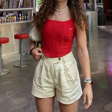 #otd #red #outfits #nike #moda #fashion Red Nike Shorts Outfit, Red Nike Shorts, Nike Shorts Outfit, Red Outfits, Shorts Outfit, Red Nike, Nike Shorts, Moda Fashion, Short Dresses