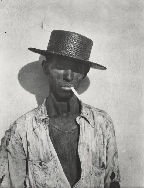 Walker Evans Photography, Eugene Atget, Walker Evans, 35mm Photography, Getty Museum, Gelatin Silver Print, We Are The World, Man Ray, Jolie Photo