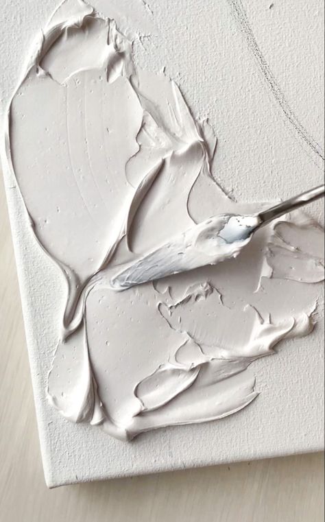 White Paint Aesthetic, White Aesthetic Painting, Crafty Aesthetic, Plaster Paintings, Minimalist Moodboard, Minimalist Pictures, Modern Minimalist Art, Plaster Texture, Art Studio Design