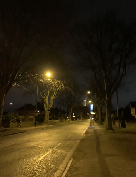 Pictures Of Streets At Night, Aesthetics Of Emptiness, Dark Streets Aesthetic, Empty Road Aesthetic, Streets At Night Aesthetic, Street Pictures Night, Street Astethic, Empty Aethstetic, Street At Night Aesthetic