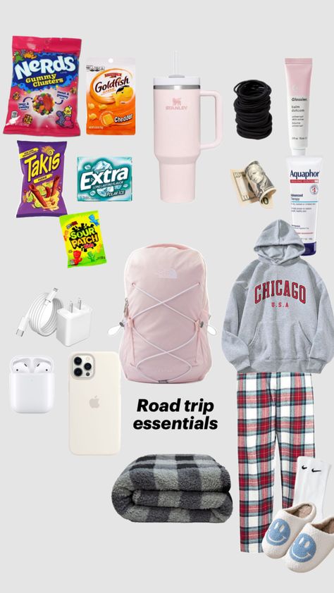 #roadtrip￼ Roadtrip Essentials For Teens Road Trips, Preppy Road Trip, Road Trip List, Trip Essentials Packing Lists, Trip List, Road Trip Bag, Pack List, Slay Outfits, Chicago Usa