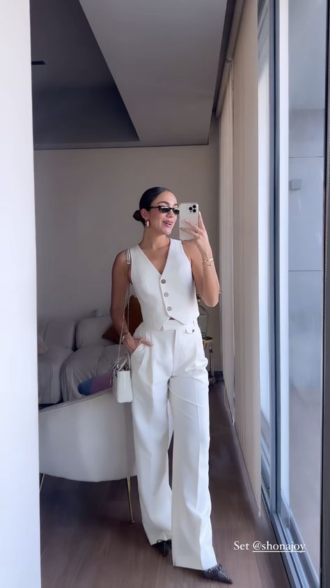 Outfit Graduacion, Outfit Formal Mujer, Chic Style Outfits, Brunch Outfit Spring, Summer Office Outfits, Look Formal, Youth Clothing, Sophisticated Outfits, Work Chic