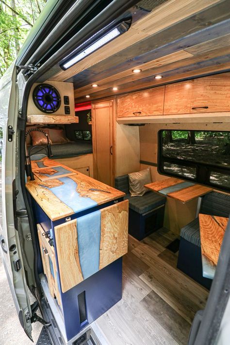 Van Conversion Layout, Camp Trailers, Kombi Motorhome, Camper Interior Design, Van Dwelling, Sprinter Van Conversion, Van Conversion Interior, Campervan Life, Build A Camper Van