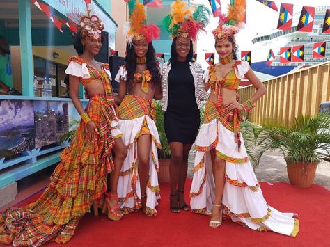 Antigua and Barbuda 🇦🇬 Women in Caribbean Connection Jamaican Dress, Traditional Dresses African, Caribbean Dress, Jamaican Clothing, Water Clothing, Caribbean Outfits, Caribbean Fashion, Caribbean Queen, Jamaican Culture