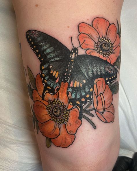 Samantha Compasso on Instagram: “@leighannebraderphotography let me do two pieces for her today, they were both so much fun! Saving the other for tomorrow 🙃🖤 thank you!…” Stay Humble Tattoo, Poppies Tattoo, Botanical Tattoo, Butterfly Tattoo, Color Tattoo, Skull Tattoo, Two Pieces, Tattoo Artists, Tatting