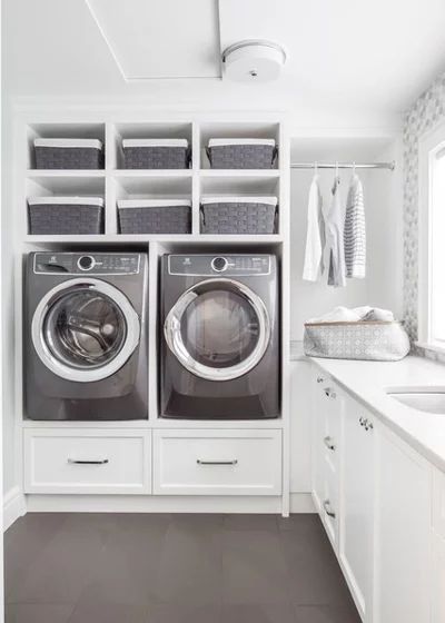 Diy Laundry Room Storage, Transitional Laundry Room, Small Laundry Room Ideas, Laundry Room Storage Shelves, Room Storage Diy, Basement Laundry Room, Dream Laundry Room, Basement Laundry, Laundry Room Layouts