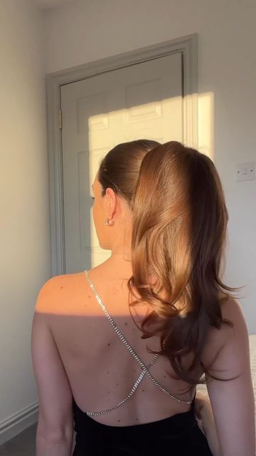 AMBER | HAIRSTYLIST + BARBER on Instagram: "Easy New Year eve hairstyle #hairtutorial #winterhair #hairstyles" Messy Ponytail Tutorial, Easy Hair Up, Bridal Hair Up, 2024 Hair Color, Ponytail Tutorial, Cheerleading Hairstyles, Messy Ponytail, Long Hair Tutorial, New Year Eve