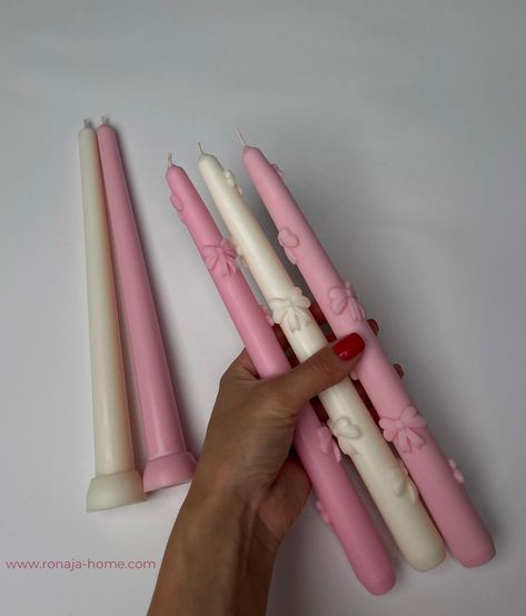 bow candles 🎀🕯️perfect addition to event decor 📌shop link in bio Candle Lid, Decor Shop, Handmade Candles, Shop Decoration, Event Decor, Taper Candle, Link In Bio, Candles