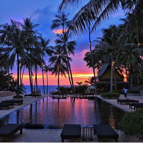 AmanpuriPicturesque settings at sunset courtesy of @katerinakatopis Pukhet Thailand, Thailand Aesthetic, Luxe Magazine, Thailand Destinations, Thailand Tourist, Sunset Drink, Koh Samui Beach, Phuket Resorts, Koh Chang