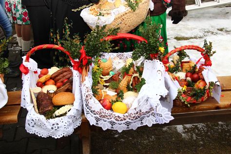 The Blessing of Easter Baskets in Poland. You can read about Easter Polish traditions and book an Easter trip on #polishtrails www.polish-trails.com Polish Traditions, About Easter, The Blessing, Early Spring, Easter Basket, Easter Baskets, Gingerbread House, Gingerbread, Poland