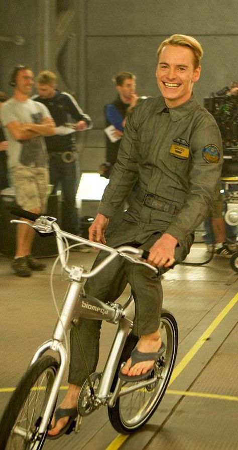 On the set of Prometheus Michael Fassbender 300, Michael Fassbender Shame, Prometheus 2012, David 8, Riding A Bike, Aliens Movie, Alicia Vikander, Ridley Scott, Movies And Series