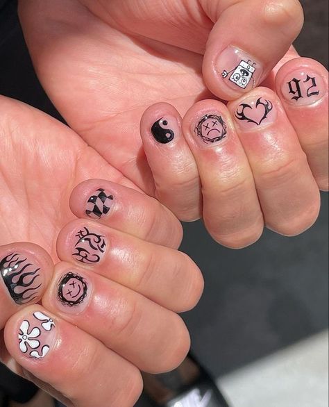 Nail Art For Tomboy, Short Nail Designs Masculine, Masc Nail Art, Masc Nails Ideas, Male Nail Designs, Male Nails Art, Nails Hombres, Masculine Nail Art, Doodle Nail Art