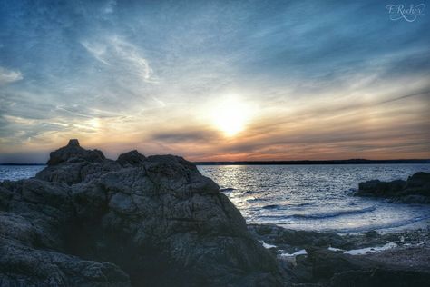 Lighthouse Point Park New Haven Connecticut [OC] [1620x1080] #nature #beauty Lighthouse Point, New Haven Connecticut, Geocaching, New Haven, My Favorite Image, Ocean Beach, Nature Photos, Connecticut, Beautiful Nature