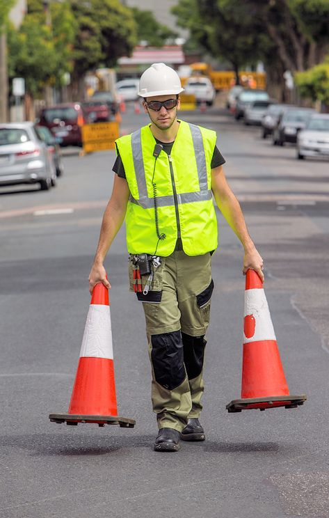 Gifts For Construction Workers, Road Workers, Community Workers, Hot Dads, Construction Workers, Summer Books, Body Reference Poses, 캐릭터 드로잉, Construction Worker