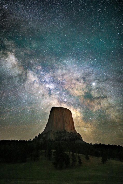 Devil's Tower Devils Tower Wyoming, Devils Tower National Monument, Devils Tower, National Photography, Pooja Room, Landscape Pictures, The Night Sky, National Monuments, Adventure Awaits