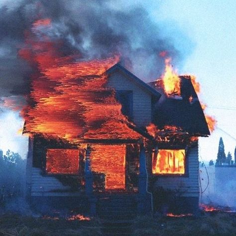 Arte Hippy, House On Fire, Burning House, Photoshop Filters, Arte 8 Bits, Southern Gothic, Glitch Art, Aesthetic Images, Doja Cat