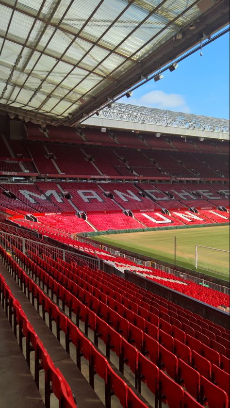 have u ever been to old trafford?? Theatre Of Dreams Old Trafford Wallpaper, Old Trafford Aesthetic, Old Trafford Wallpapers, Manchester United Wallpapers Iphone, Manchester United Art, Manchester United Old Trafford, Football Artwork, Widget Board, Manchester United Wallpaper