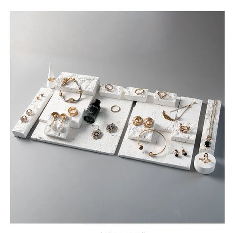 Jewelry Display Retail, Craft Fair Jewelry, Display Craft Fair, Slate Jewelry, Display Retail, Wood Jewelry Display, Grey Slate, Marble Rings, Jewellery Exhibition