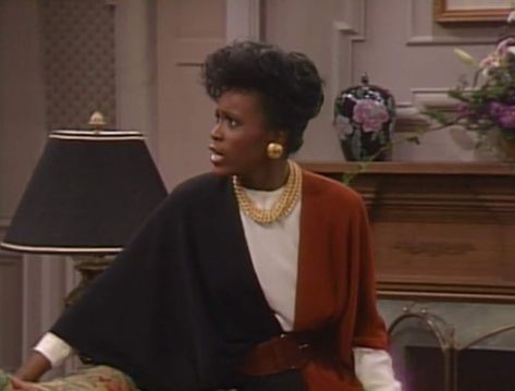 Aunt Viv Style, Janet Hubert, Aunt Viv, Elegant Black Women, Thirty Flirty And Thriving, Black Glamour, Film Fashion, Fresh Prince Of Bel Air, Prince Of Bel Air