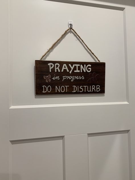 Christian Prayer Room Design Ideas, Pray Closet Ideas, Praying Room Christian, Prayer Corner Ideas Bedrooms Christian, Prayer Room Ideas Christian, Small Prayer Closet Ideas Spaces, Prayer Space At Home, Small Prayer Room, Christian Prayer Room Design