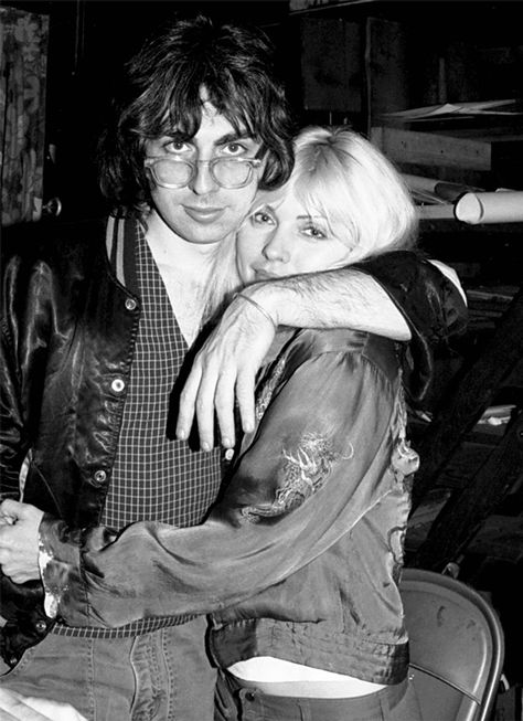 Blondie's Debbie Harry and Chris Stein Reminisce About Their Game-Changing Band's Early Days Deborah Harry Blondie, Chris Stein, 60s Look, Deborah Harry, Blondie Debbie Harry, Music Collage, Punk Aesthetic, Estilo Rock, Debbie Harry