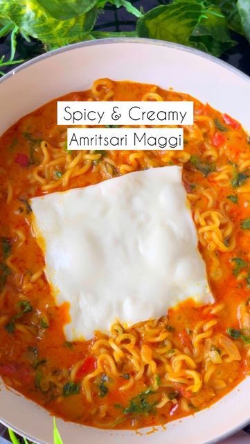 Cheese Maggie, Chilli Recipe, Pav Bhaji Masala, Cheese Slice, Red Chilli Powder, Pav Bhaji, Chaat Masala, Hot Oil, Red Chilli