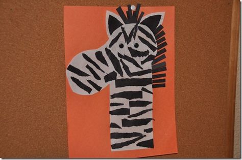 Cute zebra craft Zebra Art Project, Preschool Zoo Theme, Zebra Craft, Safari Crafts, Jungle Crafts, Zoo Crafts, Zoo Art, Animal Art Projects, Zebra Art