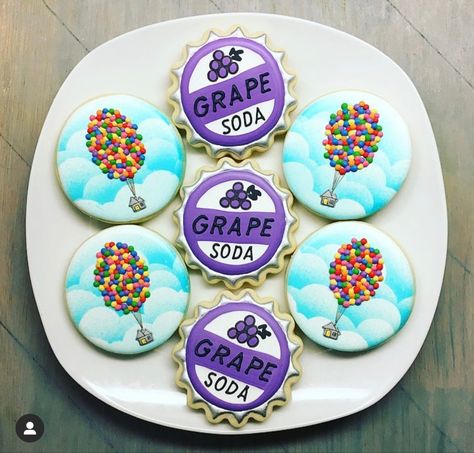 Up Themed Cookies, Movie Cupcakes, Grape Soda Pin, Up Cookies, Disney Parties, Senior Sunday, Baby Birthday Party Theme, Hunter Wedding, Birthday 4