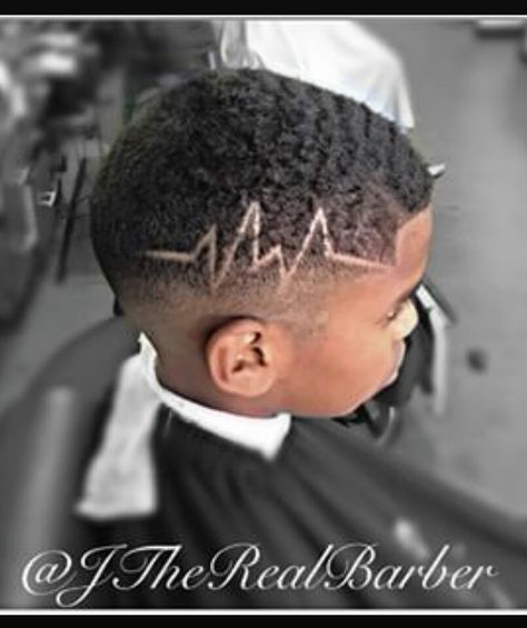 Fade with heartbeat Heartbeat Line, Shaved Side, Boy Haircut, Shaved Side Hairstyles, Haircut Men, Haircut Pictures, Very Short Haircuts, Side Hairstyles, Haircut Designs