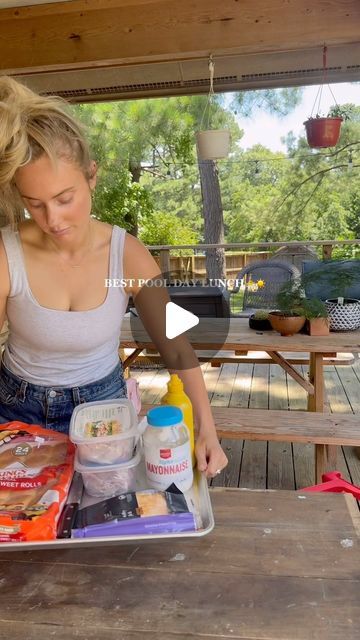 Claire Edwards on Instagram: "#1 outside activity lunch that’s quick, easy, affordable, and all 16 sammies always get gobbled up. #summerlunch #onthego #mom #kidlunch #mealideas" Convention Lunch Ideas Jw, Kid Picnic Ideas, Beach Lunch Ideas, Kids Picnic, Outside Activities, Summer Cookouts, Beach Lunch, Summer Lunch, Easy Meals For Kids