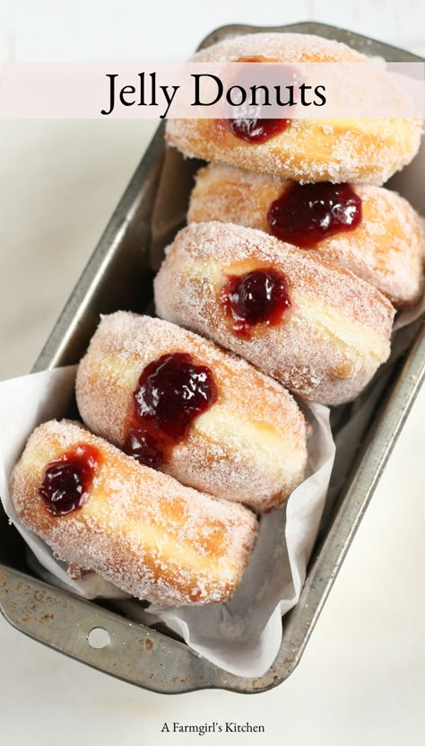 Jelly Donuts Recipe, Jelly Donuts, Donut Calories, Donut Filling, Jelly Doughnuts, Homemade Doughnuts, Homemade Donuts Recipe, Homemade Jelly, Donuts Recipe