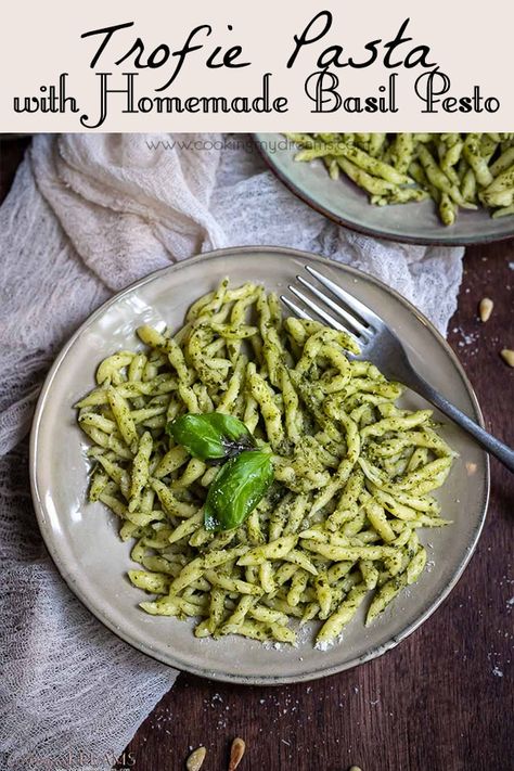 The best Pesto made from scratch with basil leaves, garlic, olive oil, pine nuts and Parmigiano cheese, pairs perfectly with this handmade pasta shape called Trofie. The pasta requires some time to make but the pesto is ready in just a few minutes! So try this recipe whenever you want to eat fresh delicious Pesto sauce with your pasta. Famous Italian Dishes, Best Pesto, Homemade Basil Pesto, Italian Meals, Truffle Pasta, Pasta Al Pesto, Pesto Pasta Recipes, Eat Fresh, Handmade Pasta