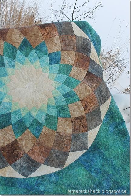 Giant Dahlia Quilt, Dahlia Quilt, Giant Dahlia, Burgundy Dahlia, Dahlias Garden, Geometric Quilt, Quilt Designs, How To Finish A Quilt, Dahlia Flower