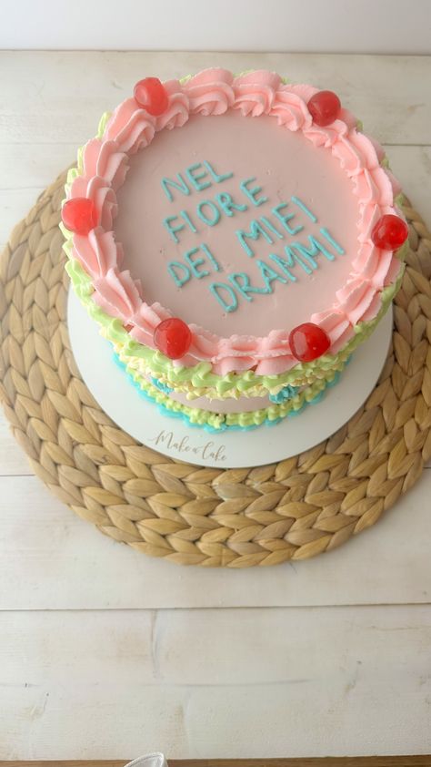 Drunk Barbie Cake, Ugly Cakes, 21st Birthday Cakes, Funny Birthday Cakes, 18th Birthday Cake, Creative Birthday Cakes, Barbie Cake, 23rd Birthday, Pretty Birthday Cakes