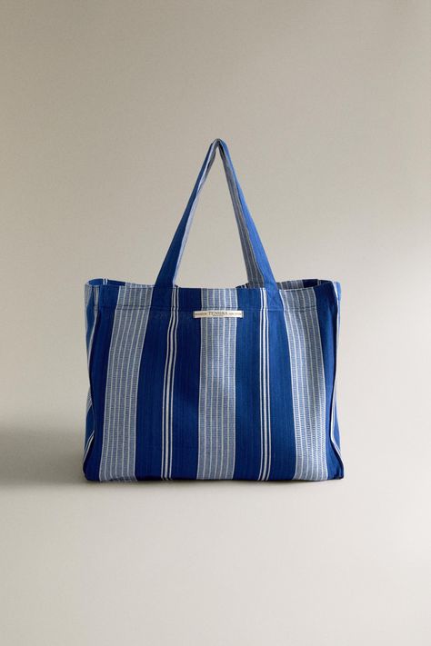 STRIPED COTTON TOTE BAG X TENSIRA Sac Tote Bag, Blazers Shoes, Stylish Tote Bag, Striped Bags, Zara Bags, Diy Tote Bag, Linen Tshirts, Modern Scandinavian, Bag Patterns To Sew