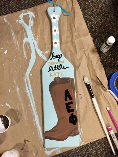 southern sorority paddle Alpha Epsilon Phi Creative Sorority Paddles, Cowgirl Paddle Sorority, Sorority Paddles Country, Western Paddle Sorority, Western Sorority Paddle, Paddle For Sorority, Cute Sorority Paddles Ideas, Sorority Paddles Ideas Unique, Frat Paddle Ideas