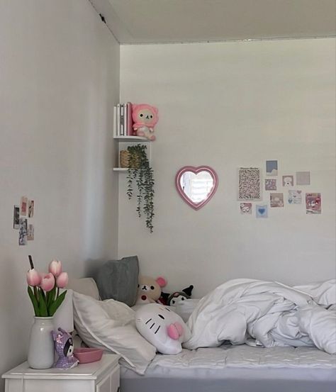 Cute Minimalist Room, Saranghoe Tracy Bedroom, K-pop Room, Pastel Aesthetic Room, Danish Pastel Aesthetic, Room 2023, Kpop Room, Store Room, Aesthetic Room Ideas