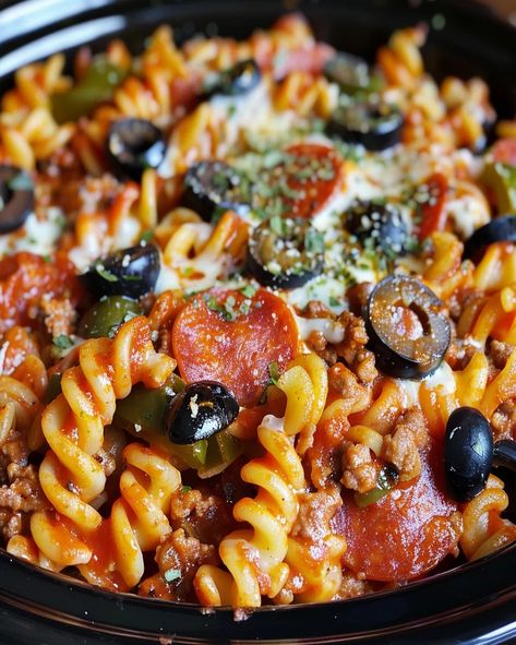 Crock Pot Pizza Casserole Recipe | Easy Slow Cooker Meal - optimal recipes Slow Cooker Pepperoni Pizza Mac And Cheese, Crockpot Pepperoni Pizza Casserole, Pizza Pasta Crockpot Recipe, Pizza Casserole Recipe Crockpot, Slow Cooker Casseroles, Pizza Pasta Crockpot, Slow Cooker Pizza Pasta, Pizza Casserole Crockpot, Slow Cooker Pizza Casserole