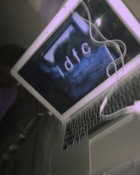 Idfc by blackbear  ~pc:: Me Idfc Aesthetic, Blackbear Aesthetic, Idfc Blackbear, Cameron Aesthetic, Hope County, Warren Worthington Iii, Bed Picture, Alternative Aesthetic, Song Lyric Quotes