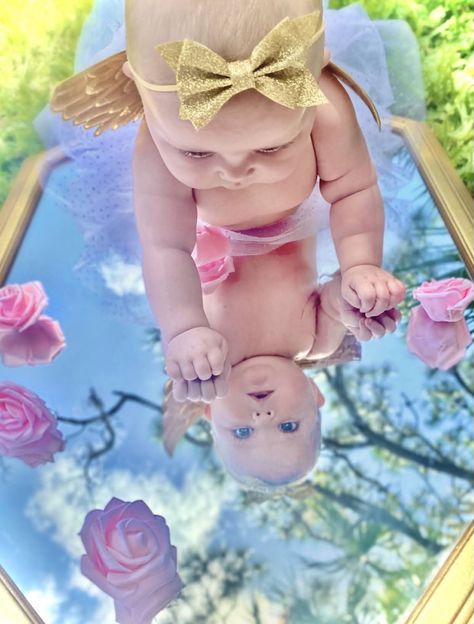 Mirror Photoshoot, 4 Month Baby, Baby Mirror, Good Lighting, Flower Mirror, Flower Photoshoot, Lay On, Angel Baby, Fall Pictures