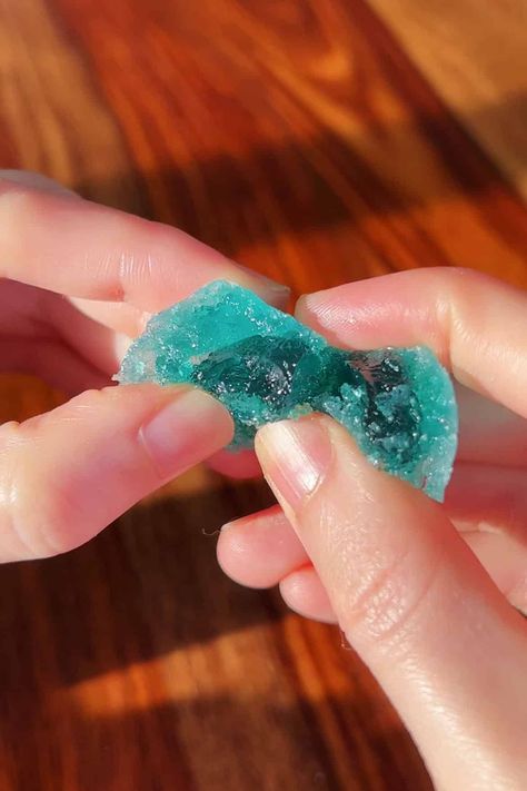 Kohakutou (Japanese crystal candy) Recipe - flavored with Juice Crystal Candy Recipe, Agar Agar Powder, Edible Seaweed, Sugar Glass, How To Make Crystals, Candy Crystals, Crystal Candy, Vegan Candies, Powder Sugar