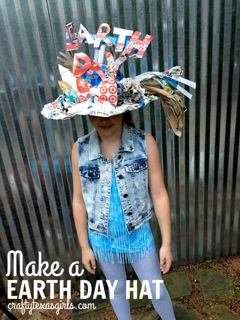 Crafty Texas Girls: Make A Newspaper Hat for Earth Day Hats Made From Recycled Materials, Recycled Hats Kids Ideas, Recycled Hats, Wacky Hats, Recycled Hat, Newspaper Hat, Texas Dress, Recycled Ideas, Recycling Art