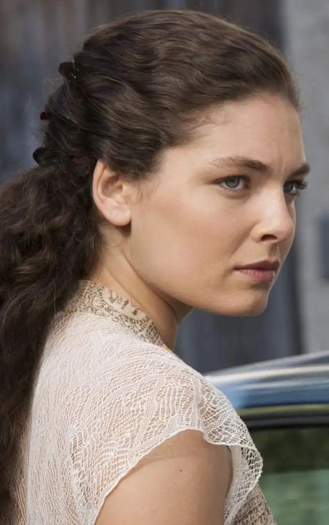 Alexa Davalos Alexa Davalos, Face Reference, Writing, Photography, Quick Saves